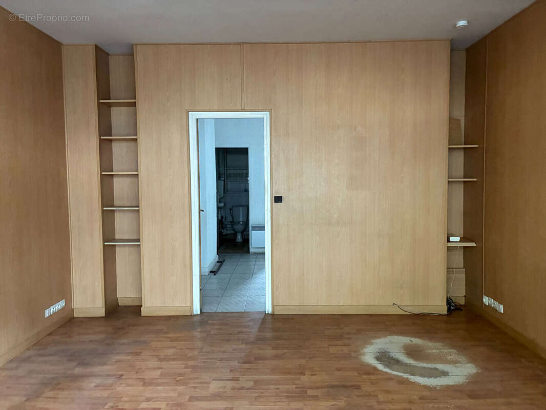 Local commercial à vendre - Paris 20 - photo 3