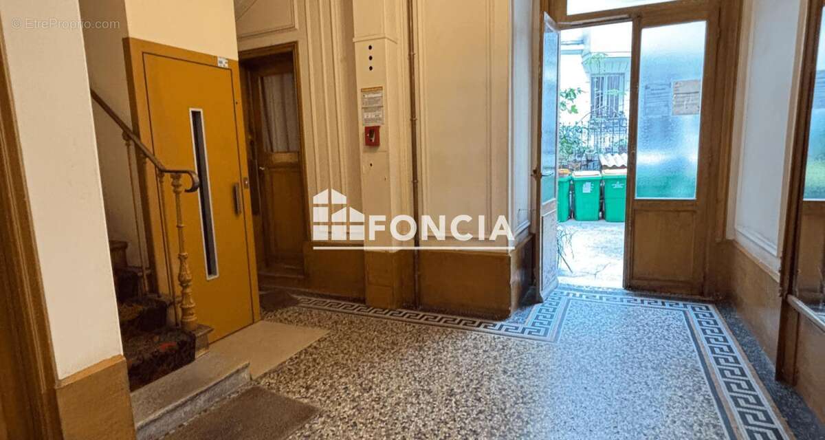 Appartement à PARIS-18E