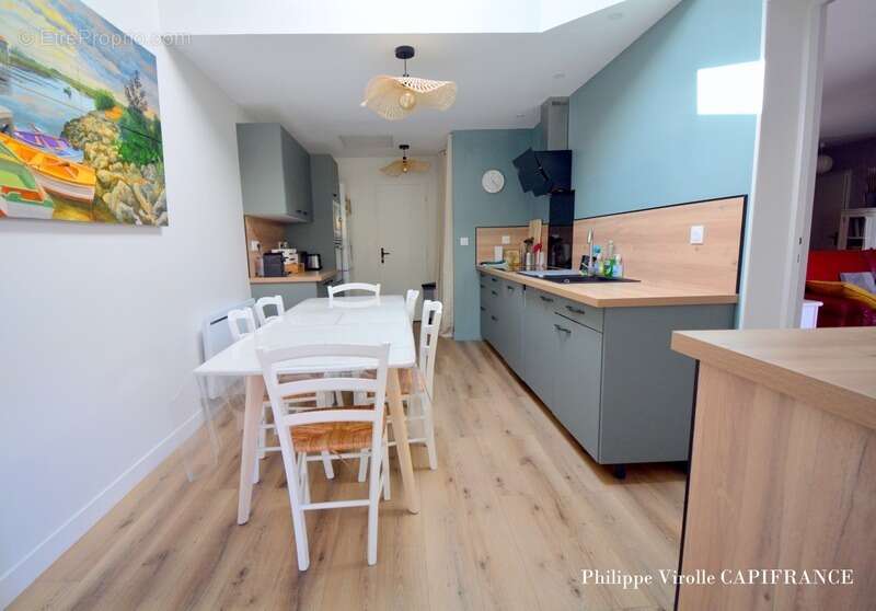 Maison à vendre 5 pièces 103 m2 SAINT PIERRE D'OLERON (17) 348 480 € - photo 6