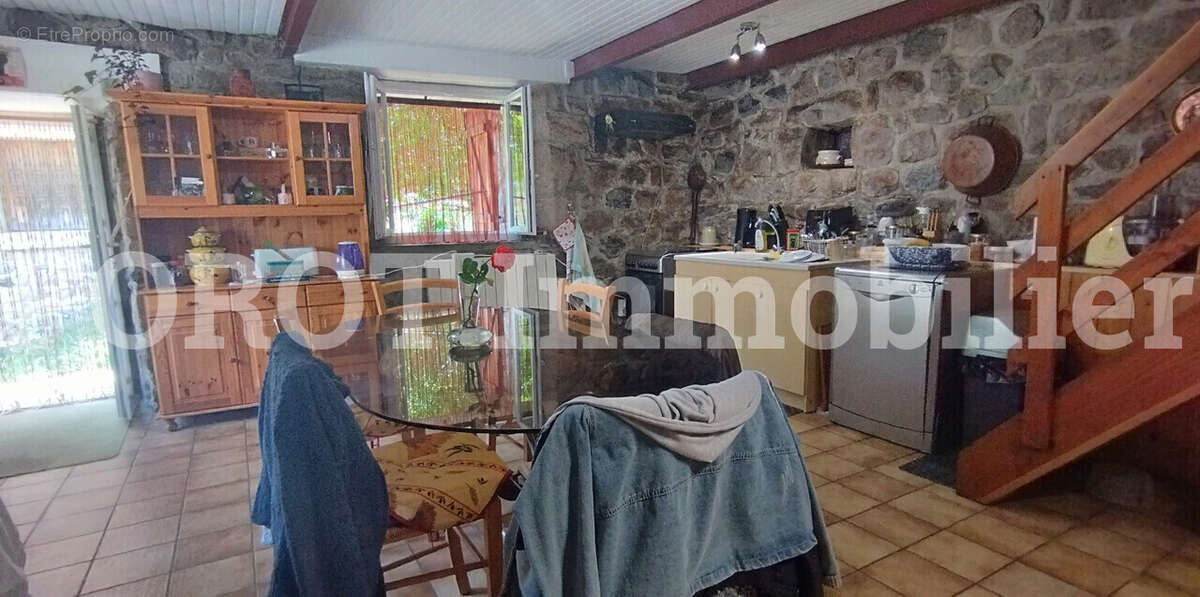 Maison à LA ROCHETTE