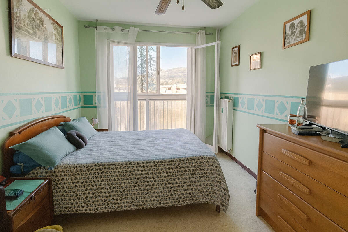 Appartement à LA VALETTE-DU-VAR