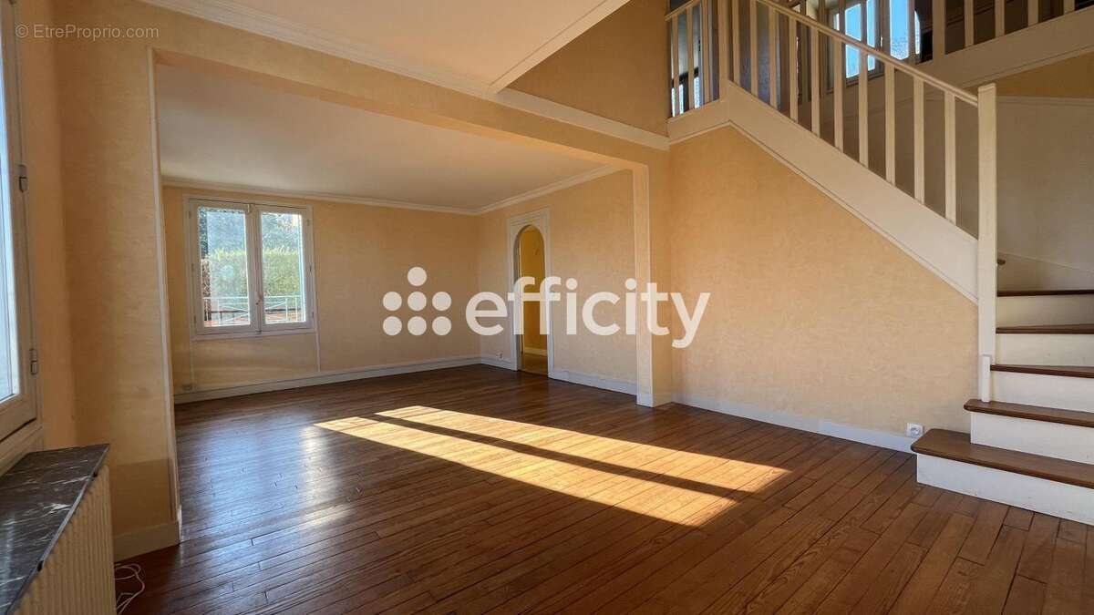 Maison à LOUVECIENNES