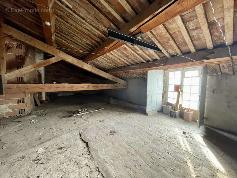 Maison à SAINT-CANNAT