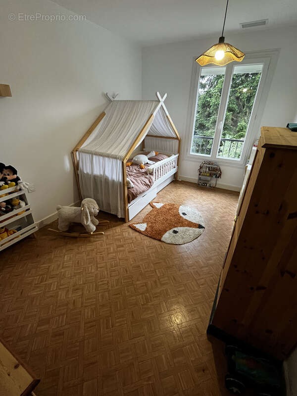 Maison à SAINTE-COLOMBE-EN-BRUILHOIS