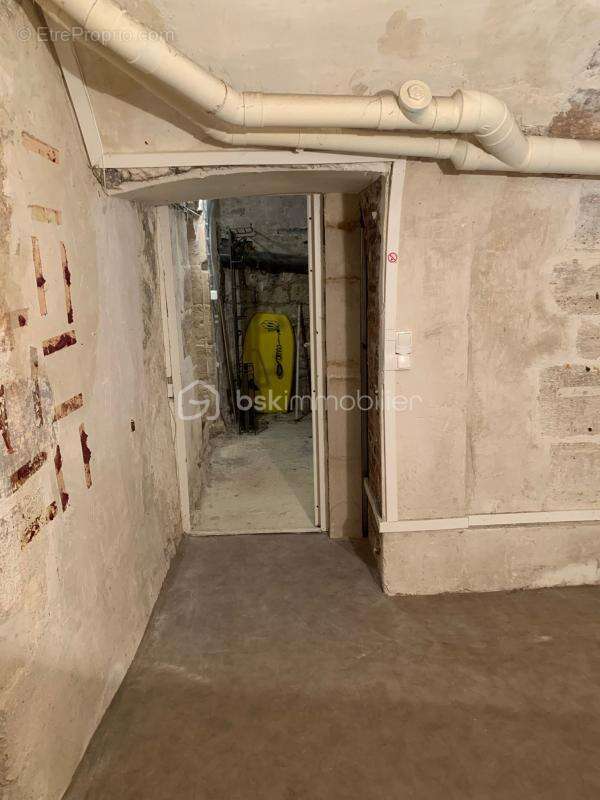 Commerce à PARIS-1E