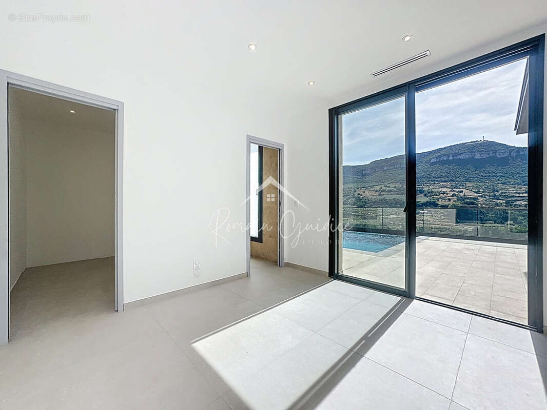 Villa de prestige neuve de 124 m2 - photo 11