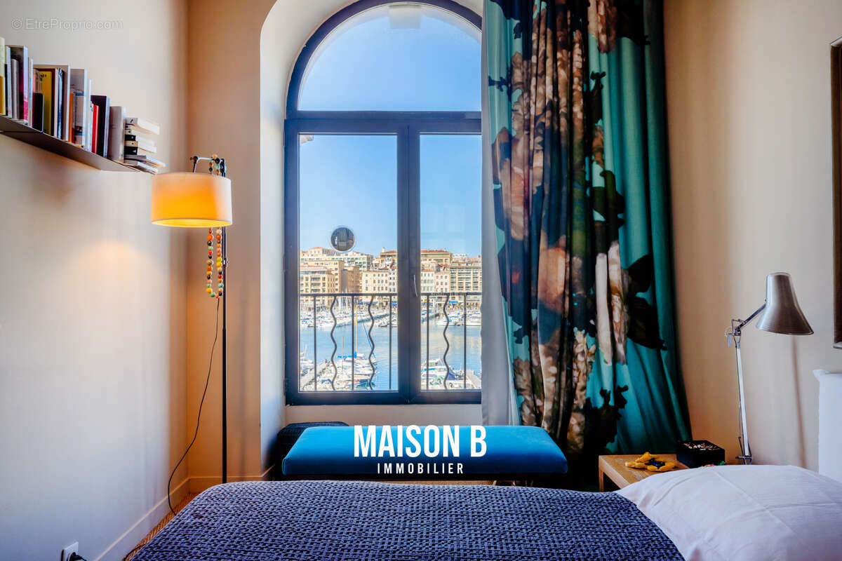 Appartement à MARSEILLE-1E