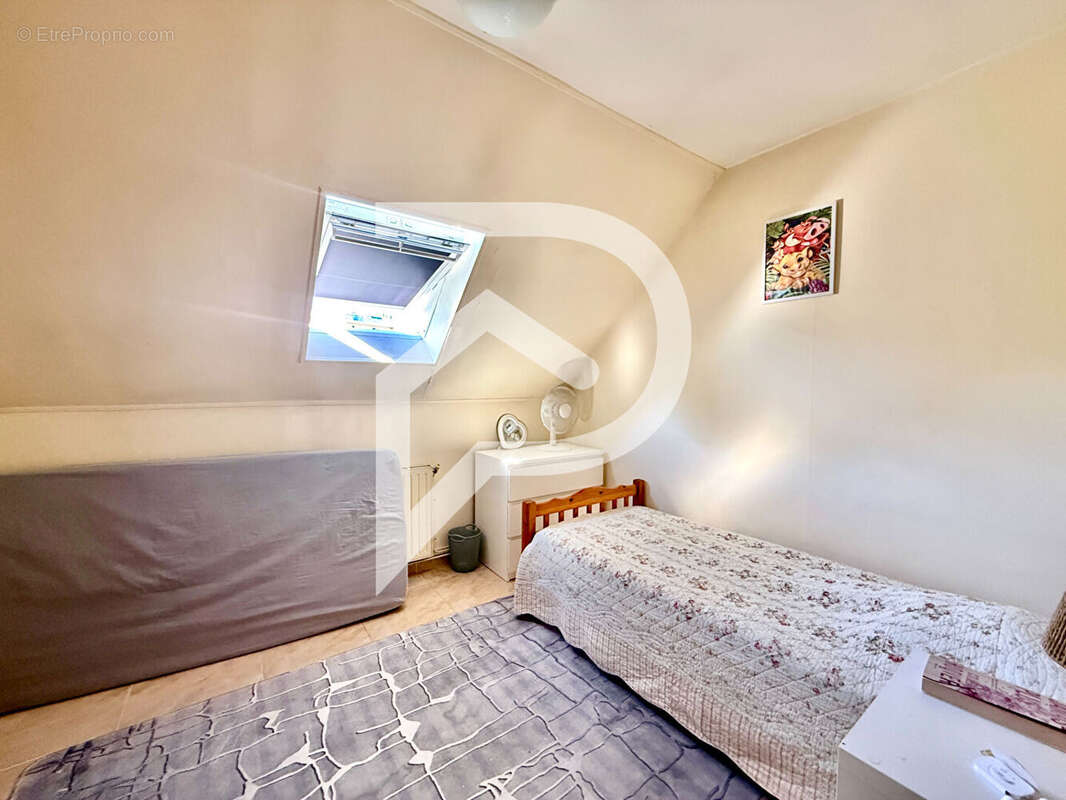 Maison Aulnay Sous Bois 7 pièce(s) 107.69 m2 - photo 7