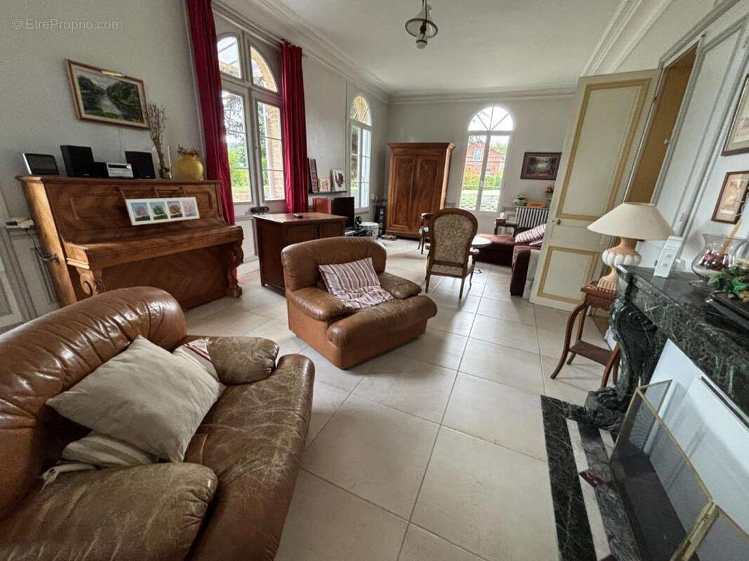 Maison 282 m² à Les Damps  - photo 3