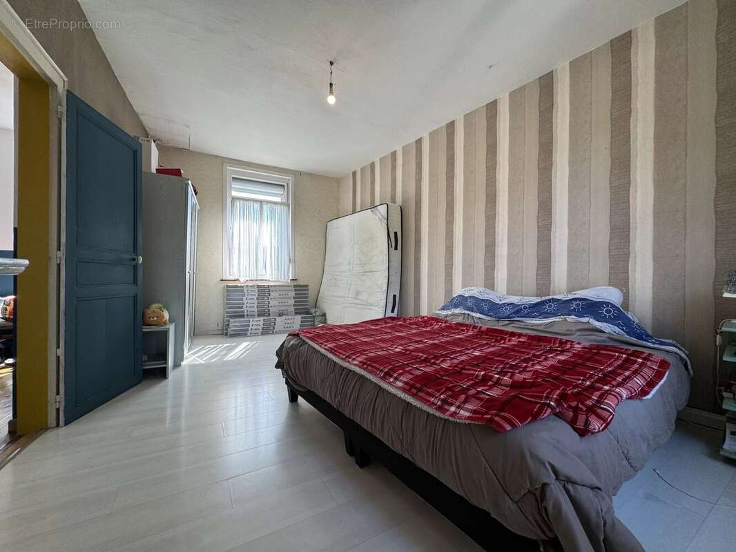 Maison à WALINCOURT-SELVIGNY