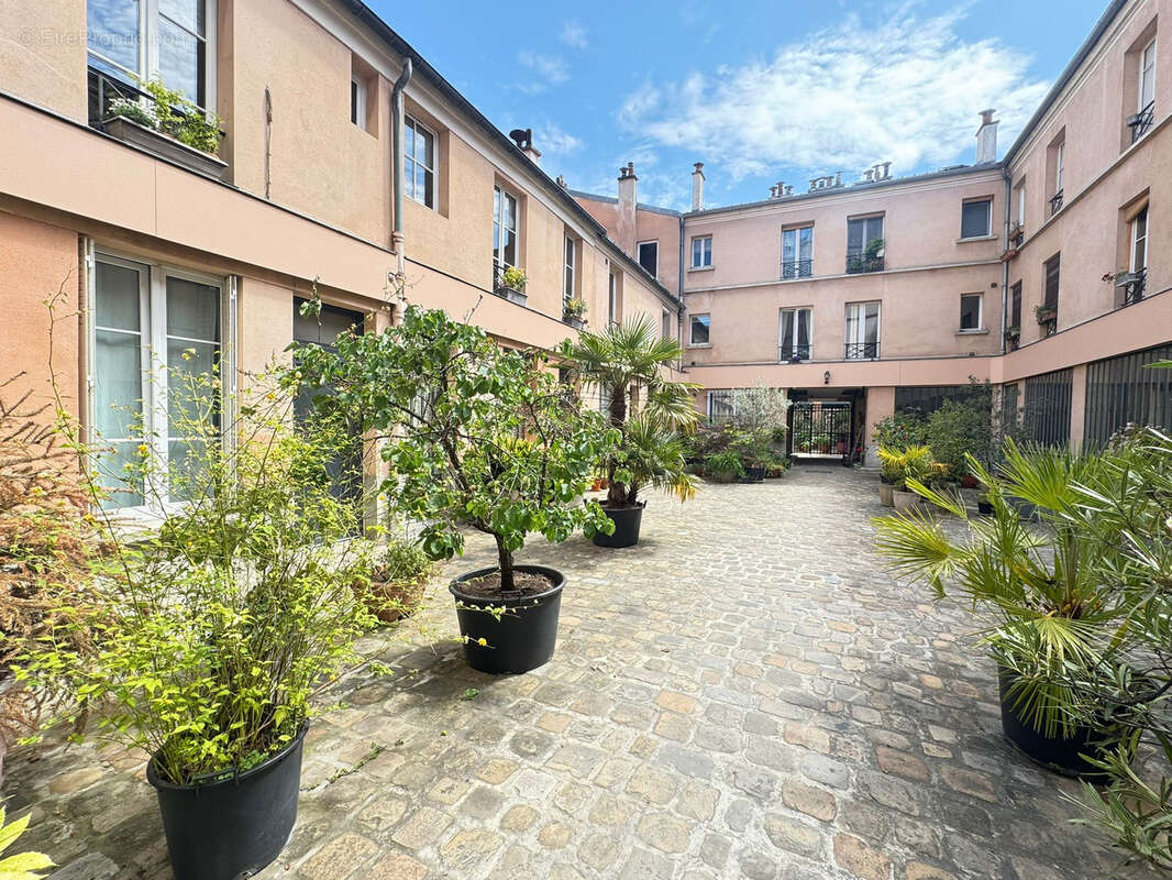 Appartement à PARIS-20E