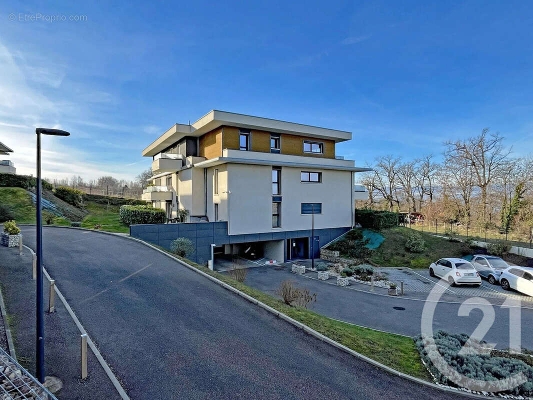 Appartement à ANTHY-SUR-LEMAN