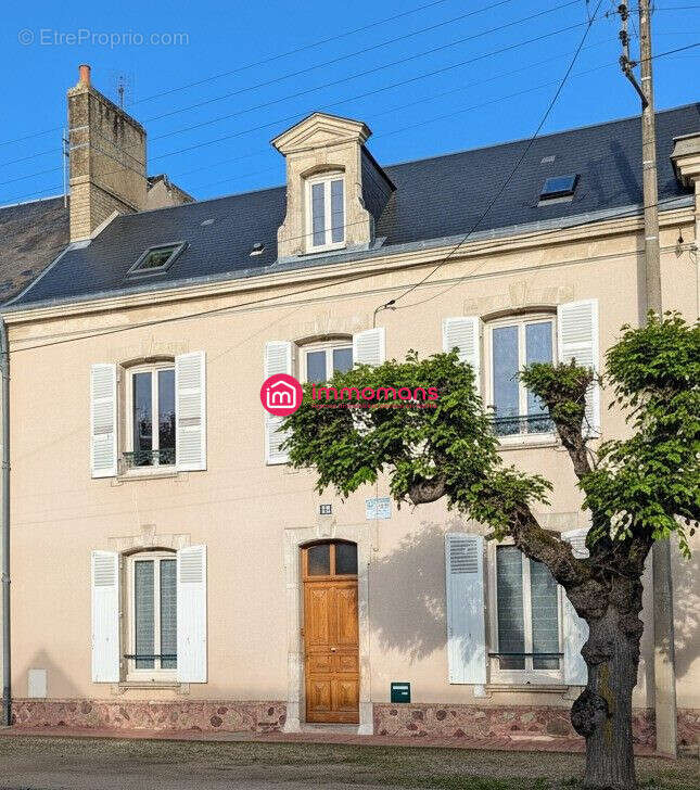 Maison à BONNETABLE