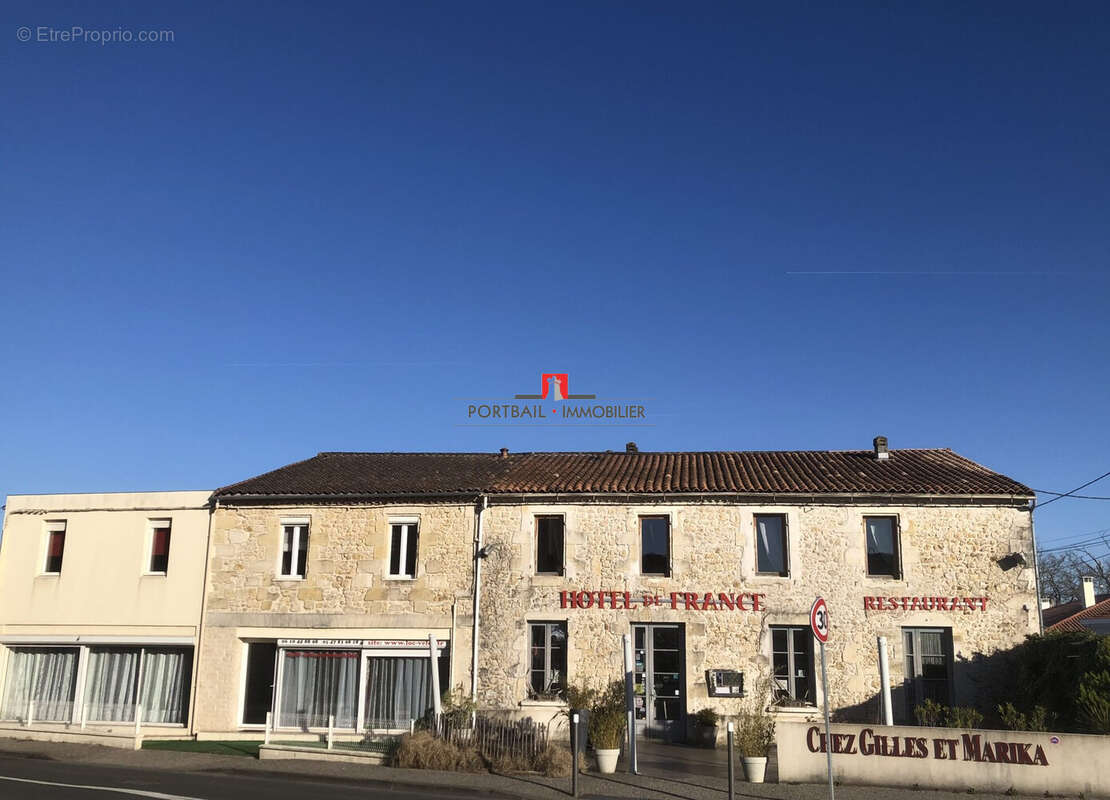 Autre à VENDAYS-MONTALIVET