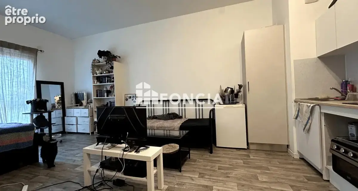 CORBEIL - Studio avec place de parking vendu loué - photo 2