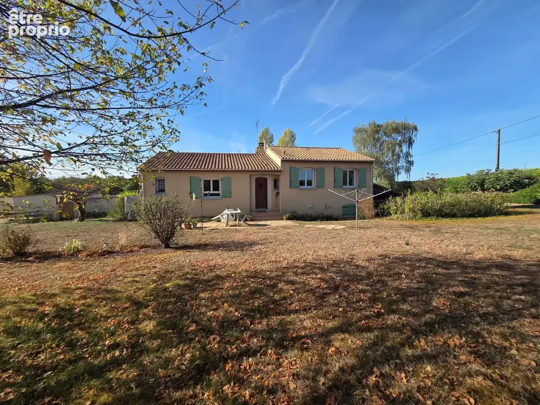 Maison 6 pièces 122 m² à vendre à Saint-Simeux (16120) - photo 4