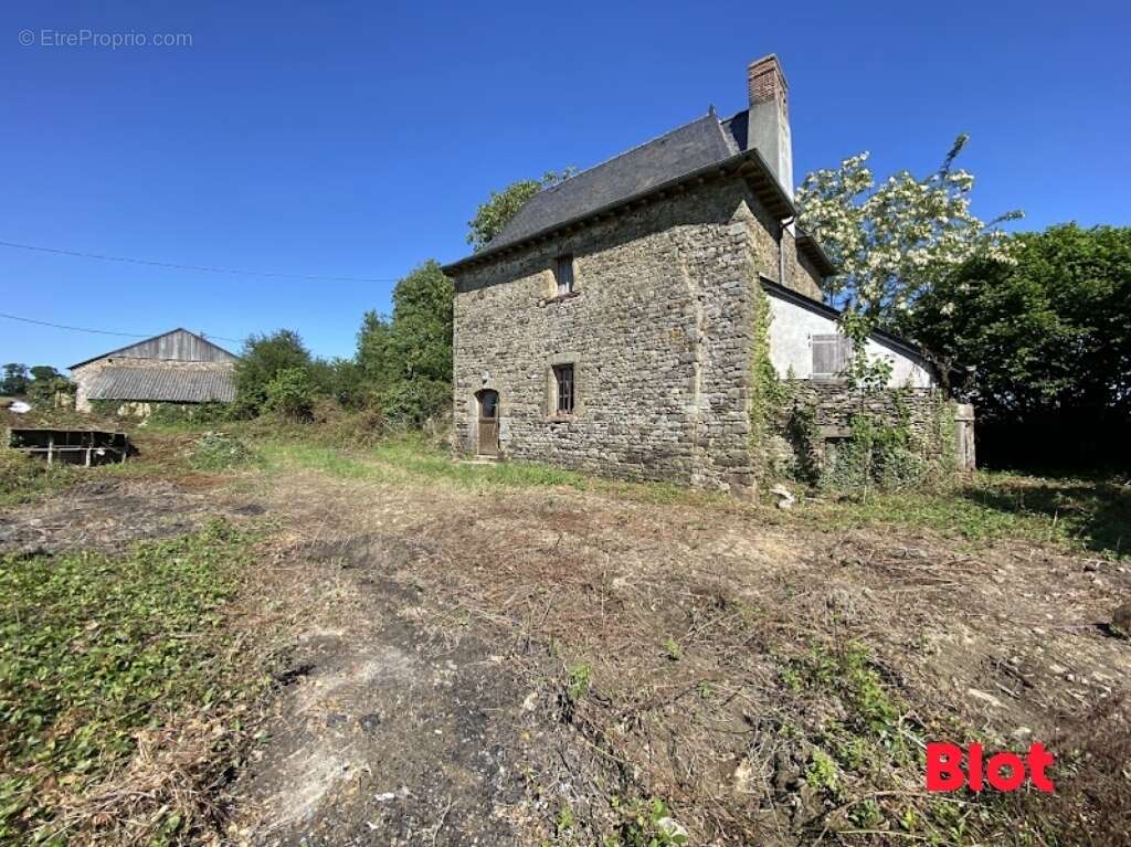 Maison à JANZE