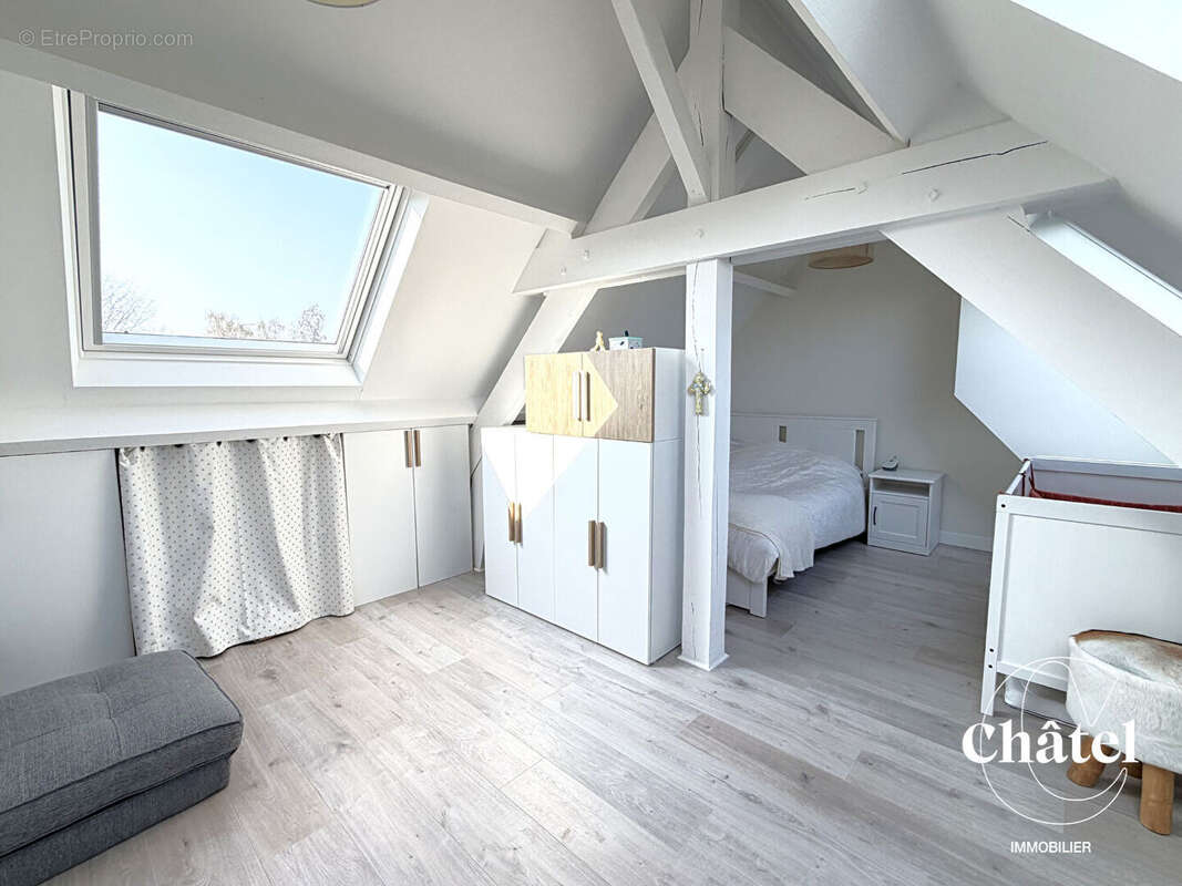 Maison à ERMENONVILLE