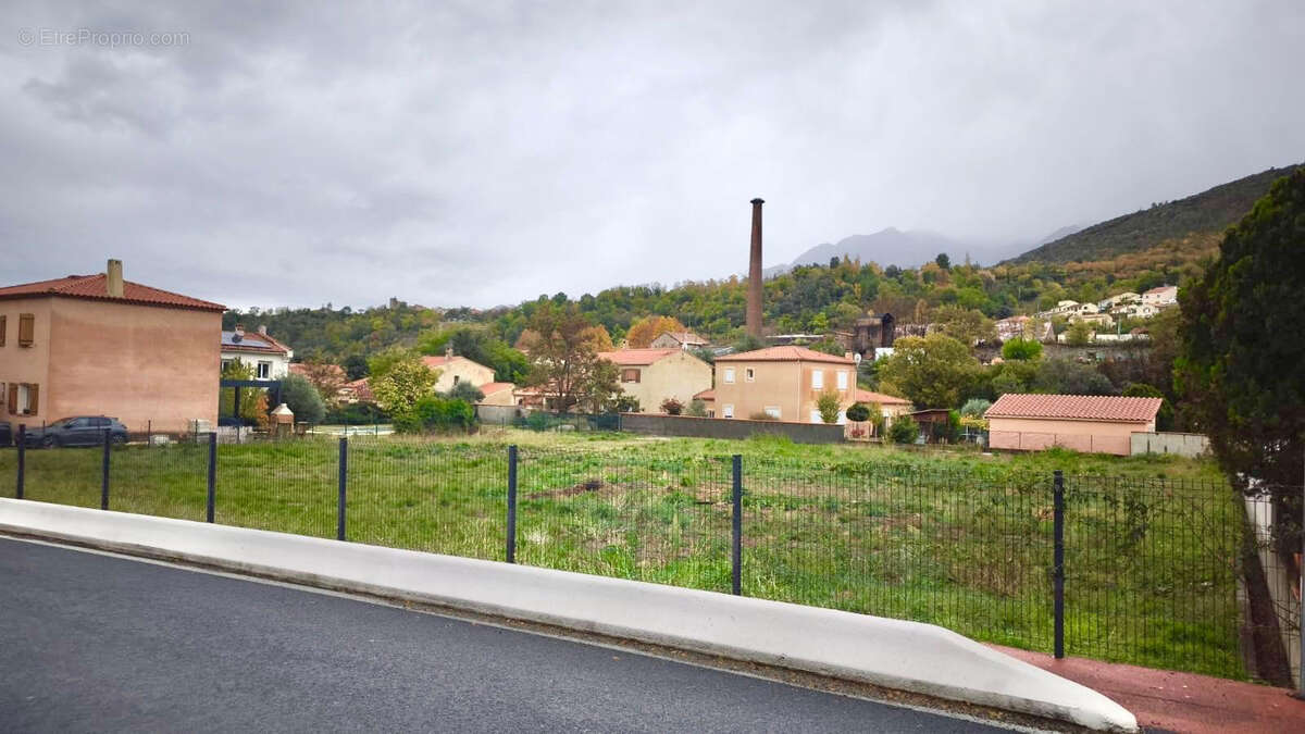 Terrain à RIA-SIRACH