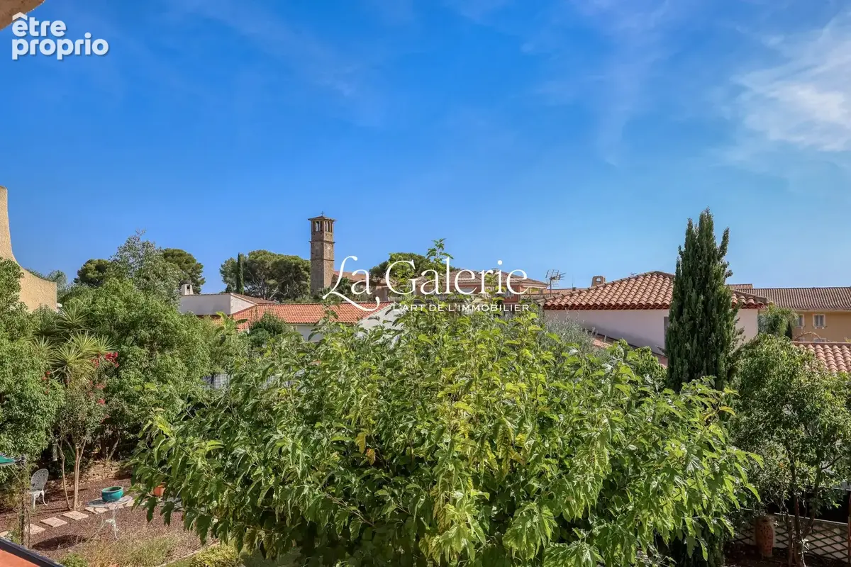 Photo Maison à Carqueiranne au prix de 1 350 000€