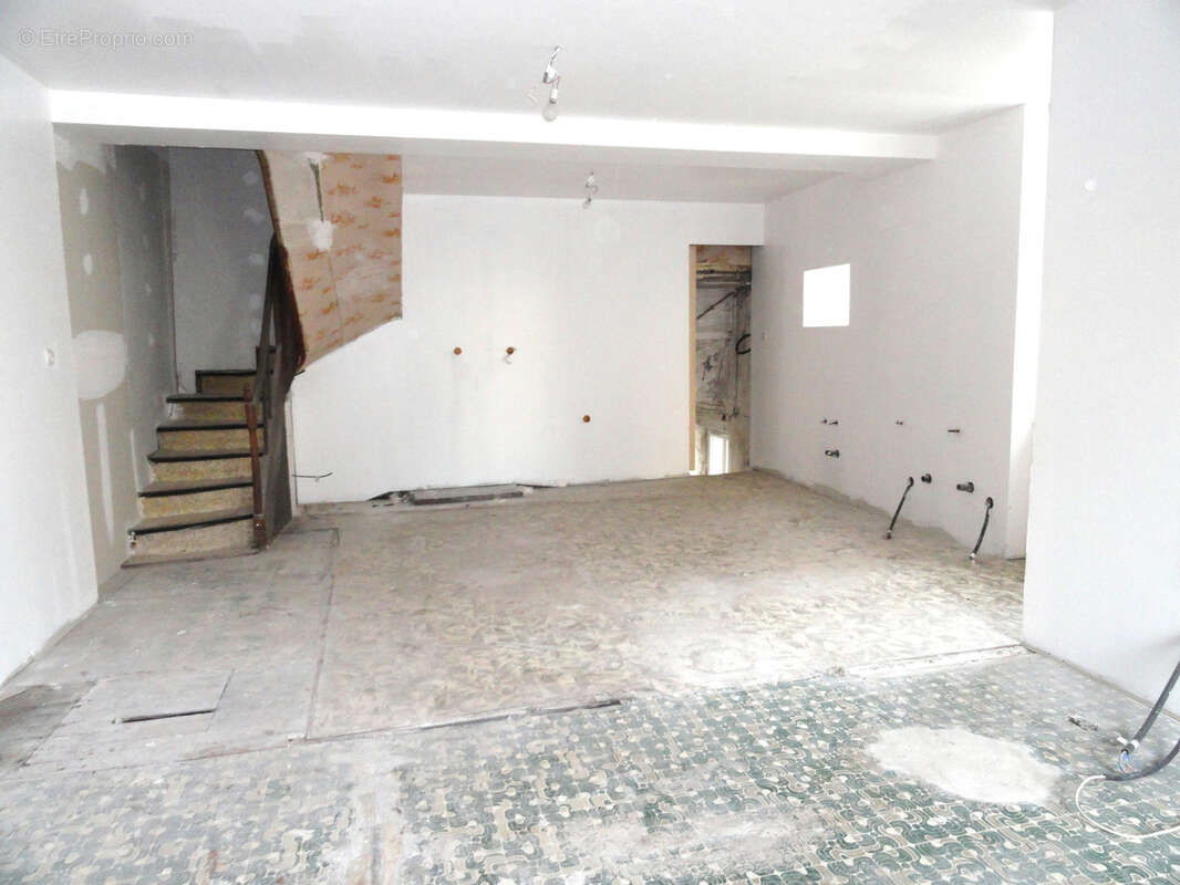 Maison à SAINT-VARENT