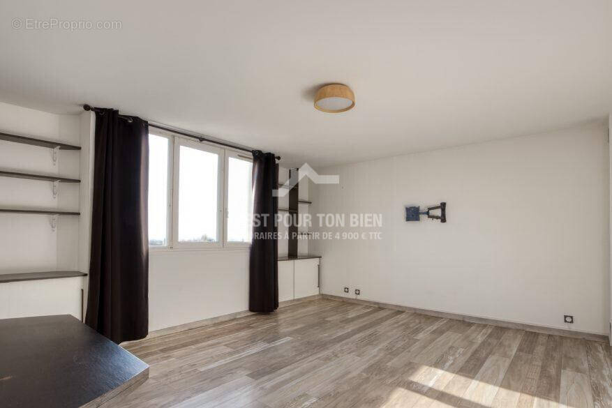 Appartement à MONS-EN-BAROEUL