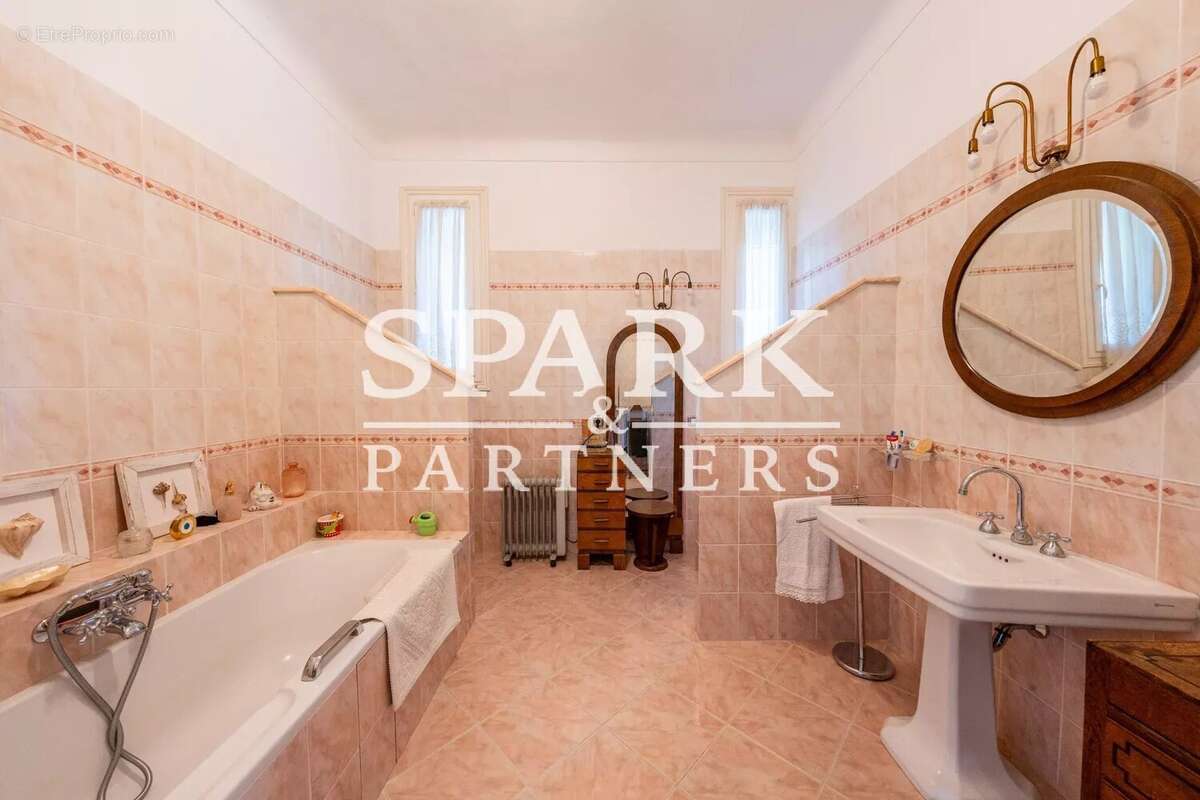 Maison à BEAULIEU-SUR-MER