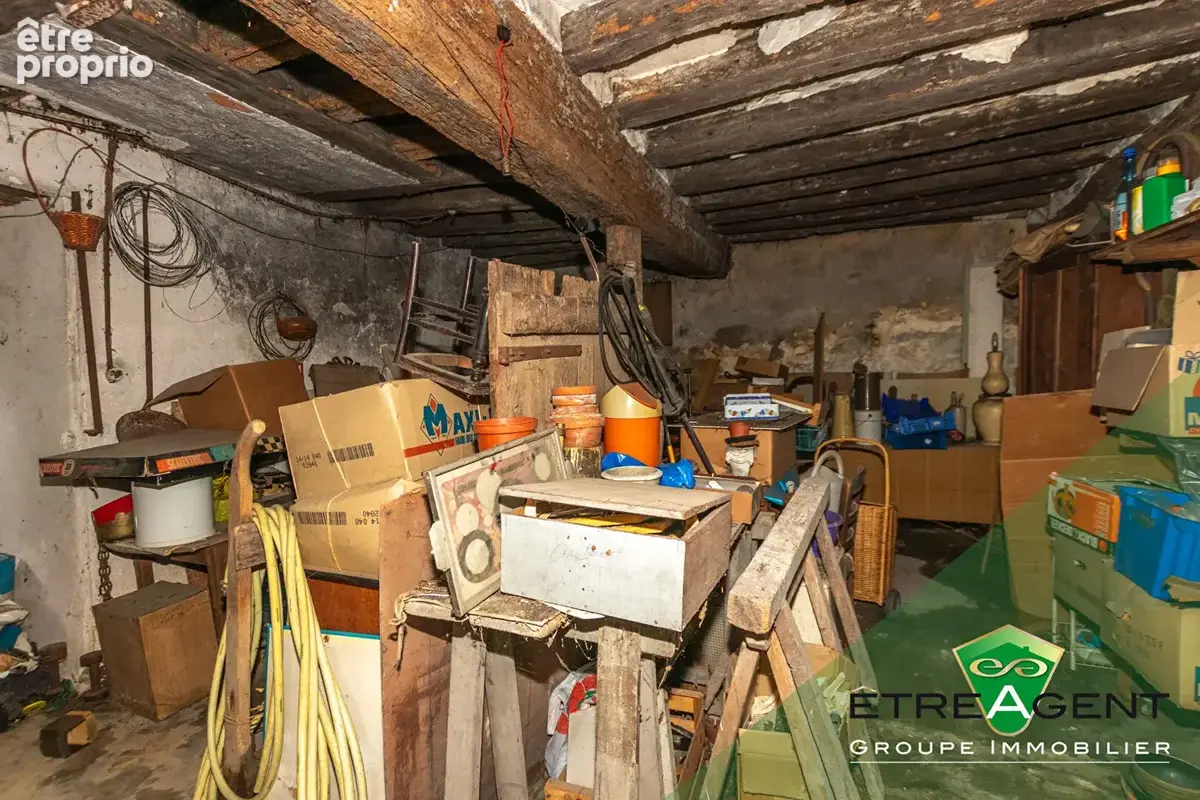 Local de stockage sur deux niveaux Mantes La Jolie 110 m² - photo 4