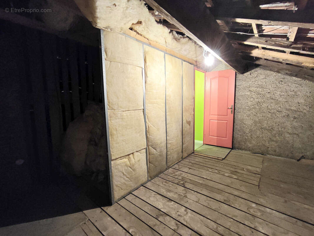 Maison à VANNES-LE-CHATEL