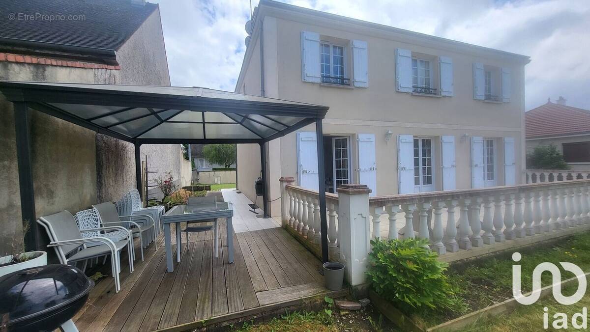 Photo 1 - Maison à AMILLY
