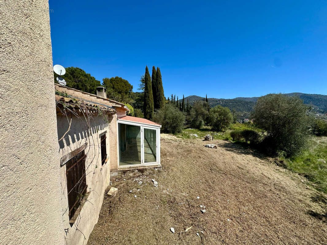 Maison à TOURRETTE-LEVENS