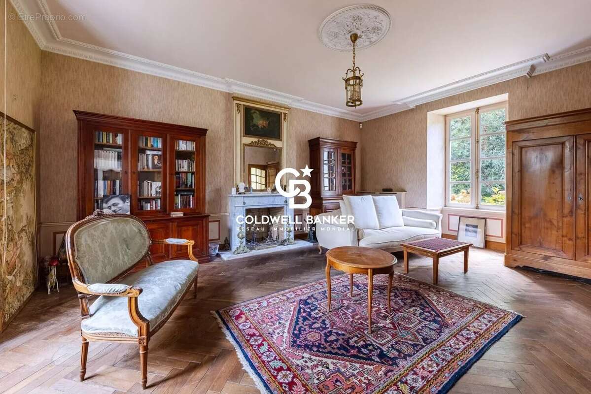 Maison à SAINTE-LUCE-SUR-LOIRE