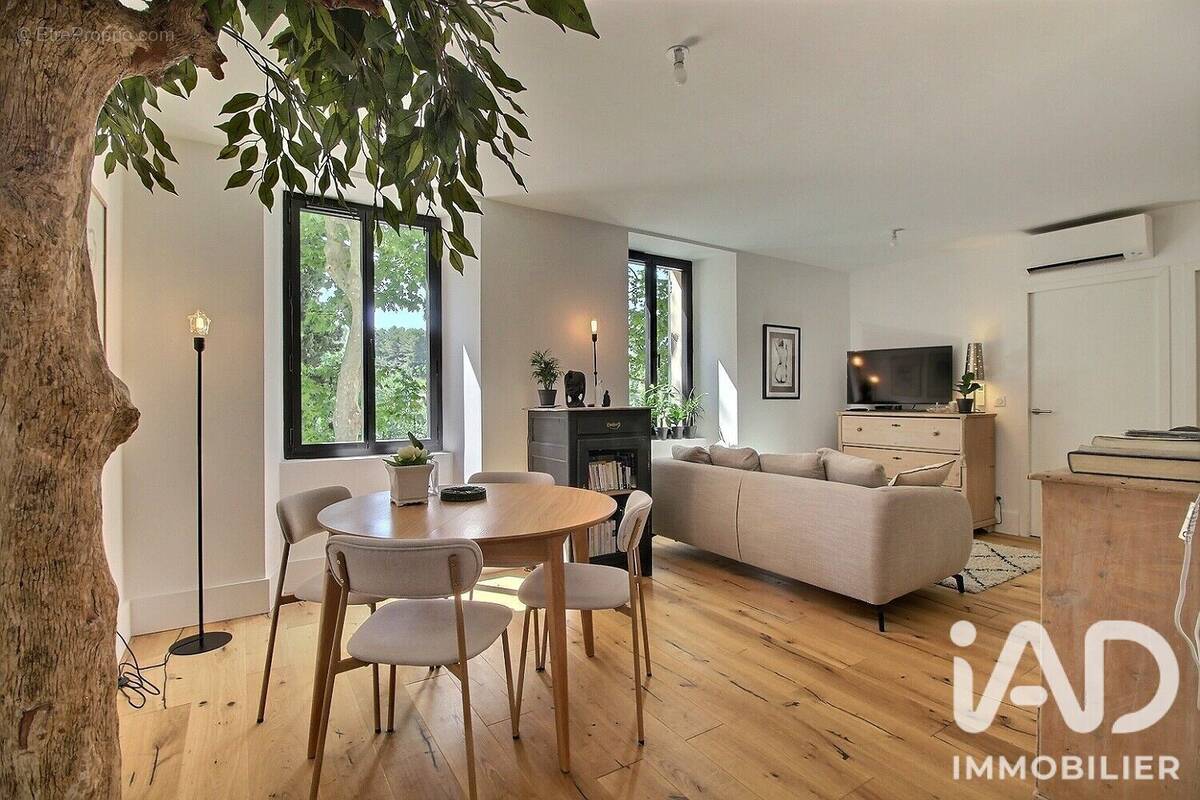 Photo 1 - Appartement à LE CASTELLET