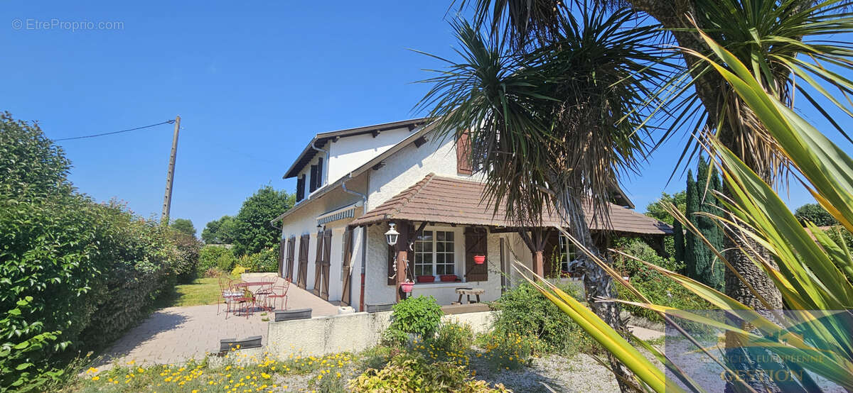 Maison à SOUMOULOU