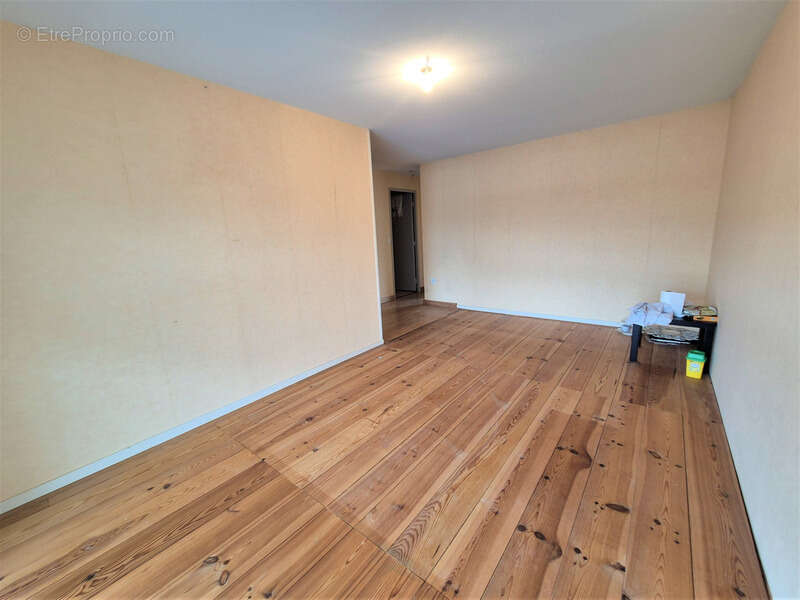 Appartement Duplex Dernier étage T4/T5 Grenoble Jean Perrot avec vue montagne et Terrasse - photo 8