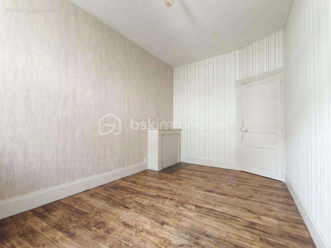 Appartement à MONTMIRAIL