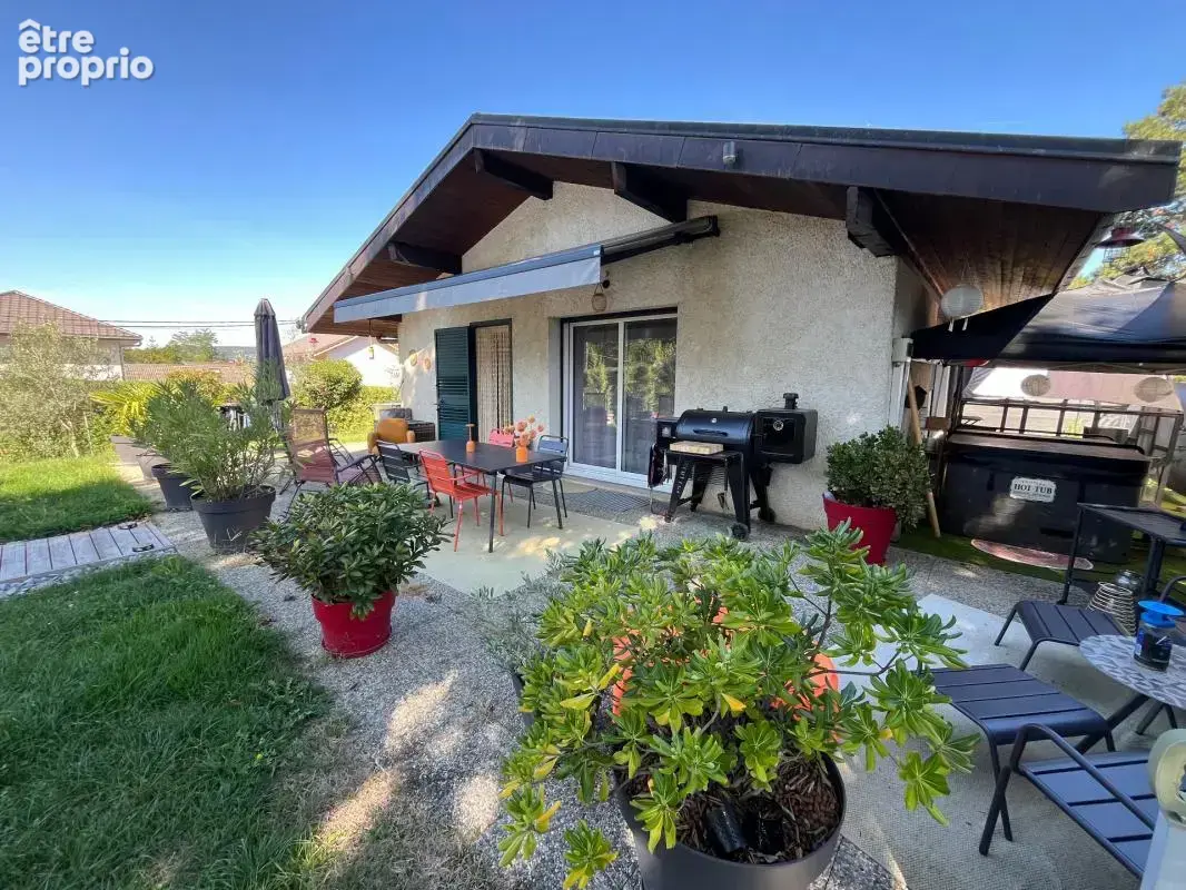 Maison individuelle rénovée avec piscine sur la commune de Perrignier - photo 2