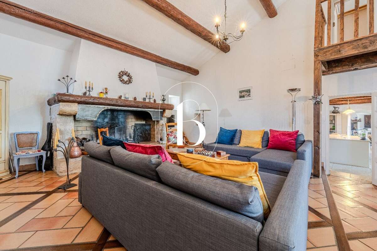 Maison à UZES