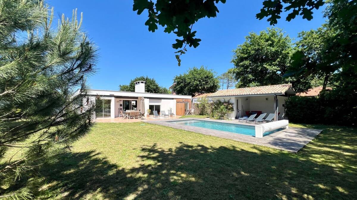 Maison à GUJAN-MESTRAS