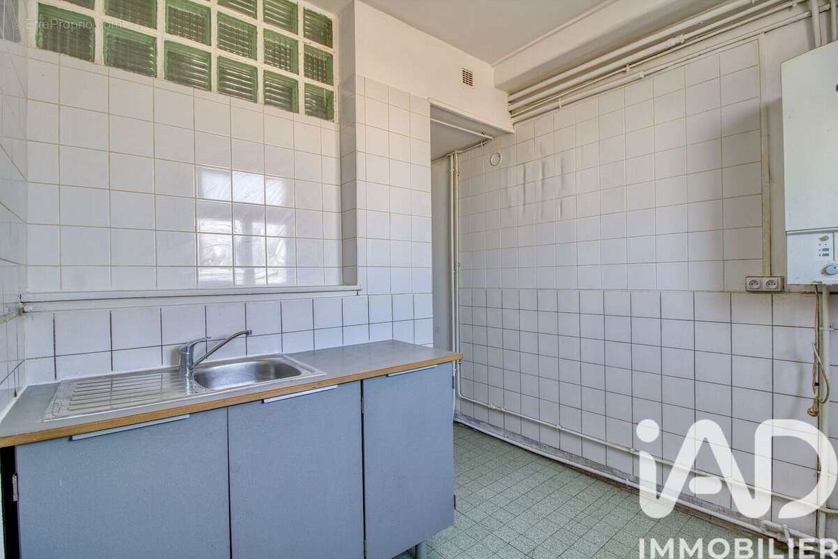 Photo 6 - Appartement à SAINT-DENIS