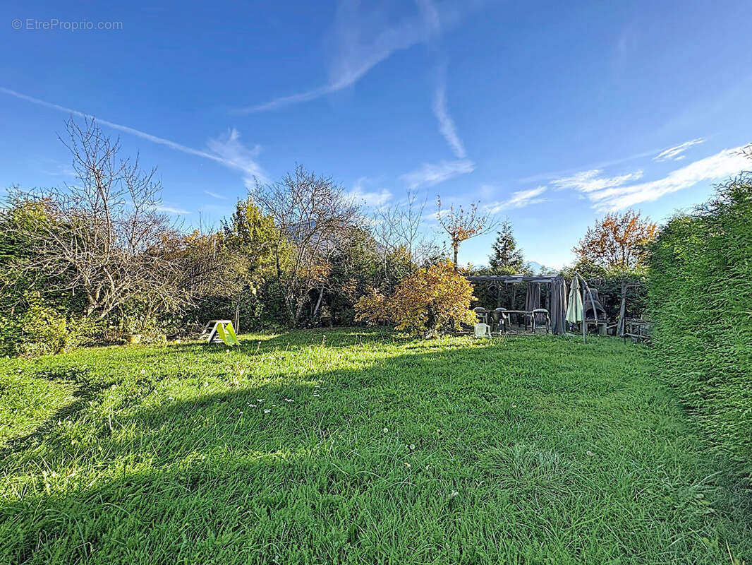 Appartement à ANNECY-LE-VIEUX