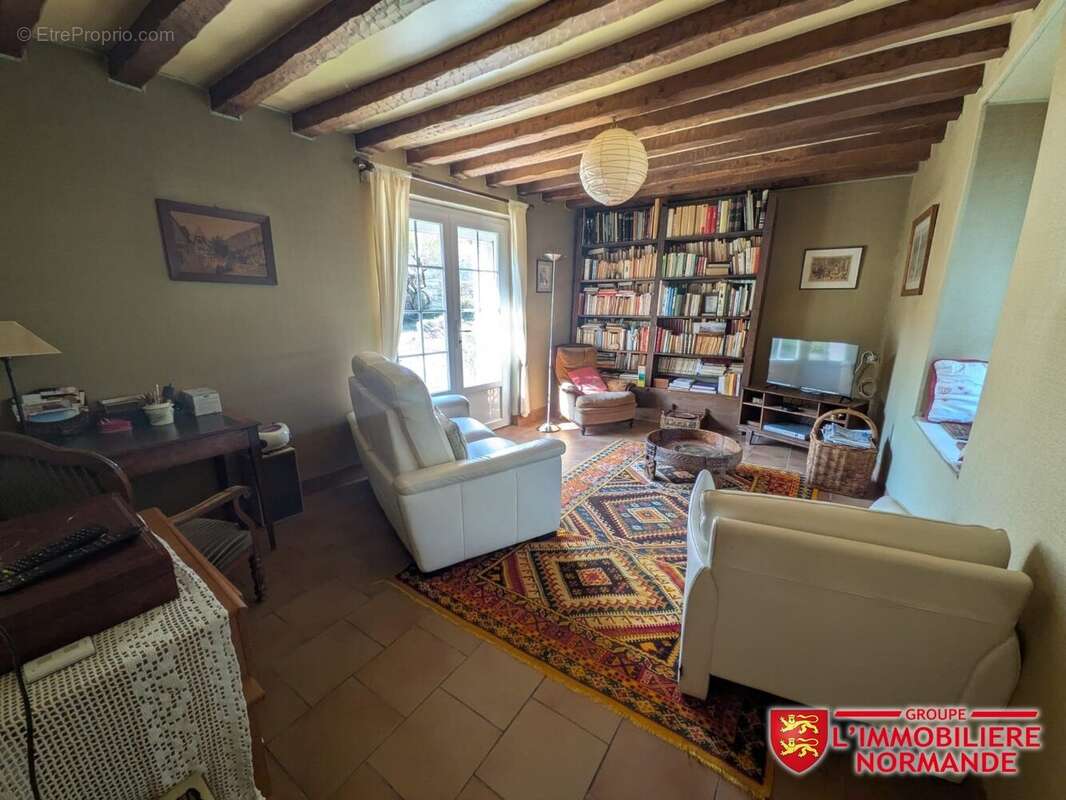 Maison à LA VILLENEUVE-EN-CHEVRIE