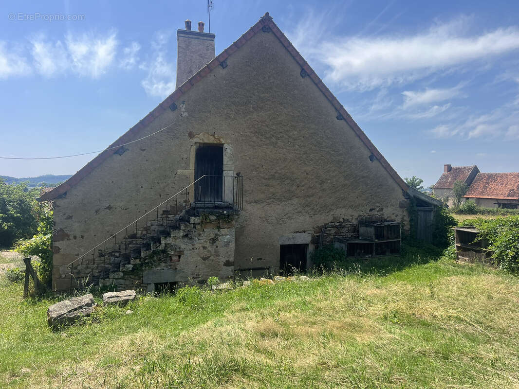 Maison à MARCILLY-LA-GUEURCE