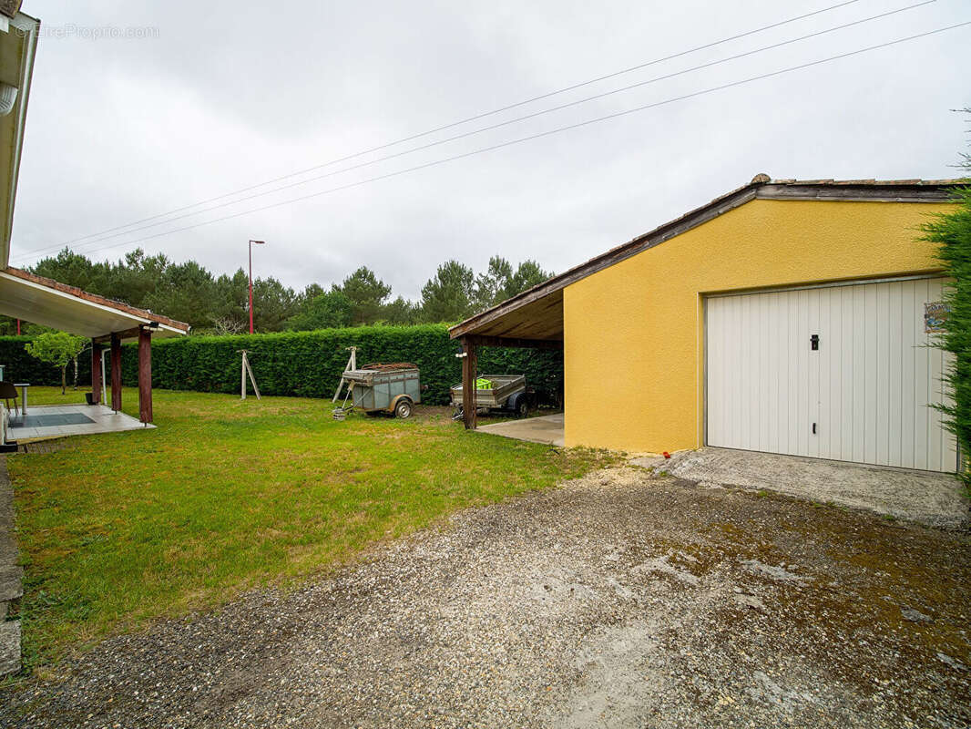 Maison à PISSOS