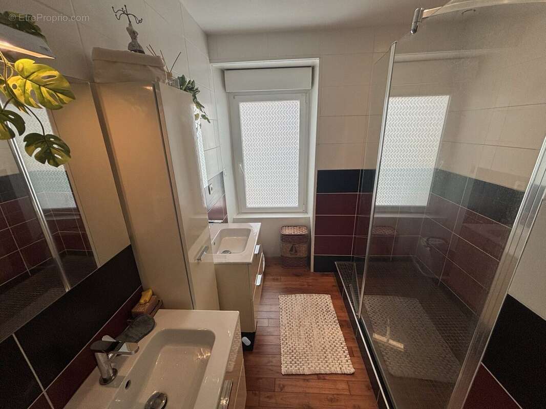 Appartement 92 m² à Le Relecq-Kerhuon  - photo 6