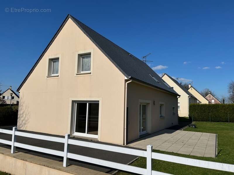 Maison à BALLEROY