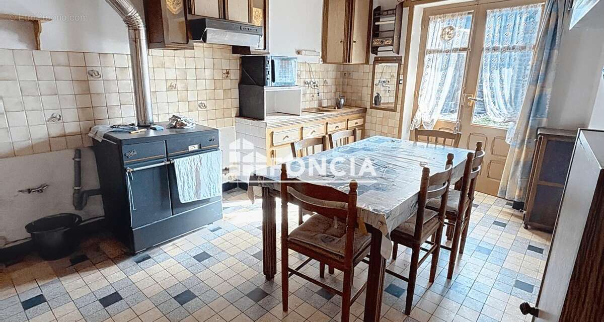 Maison à LA LANDE-PATRY