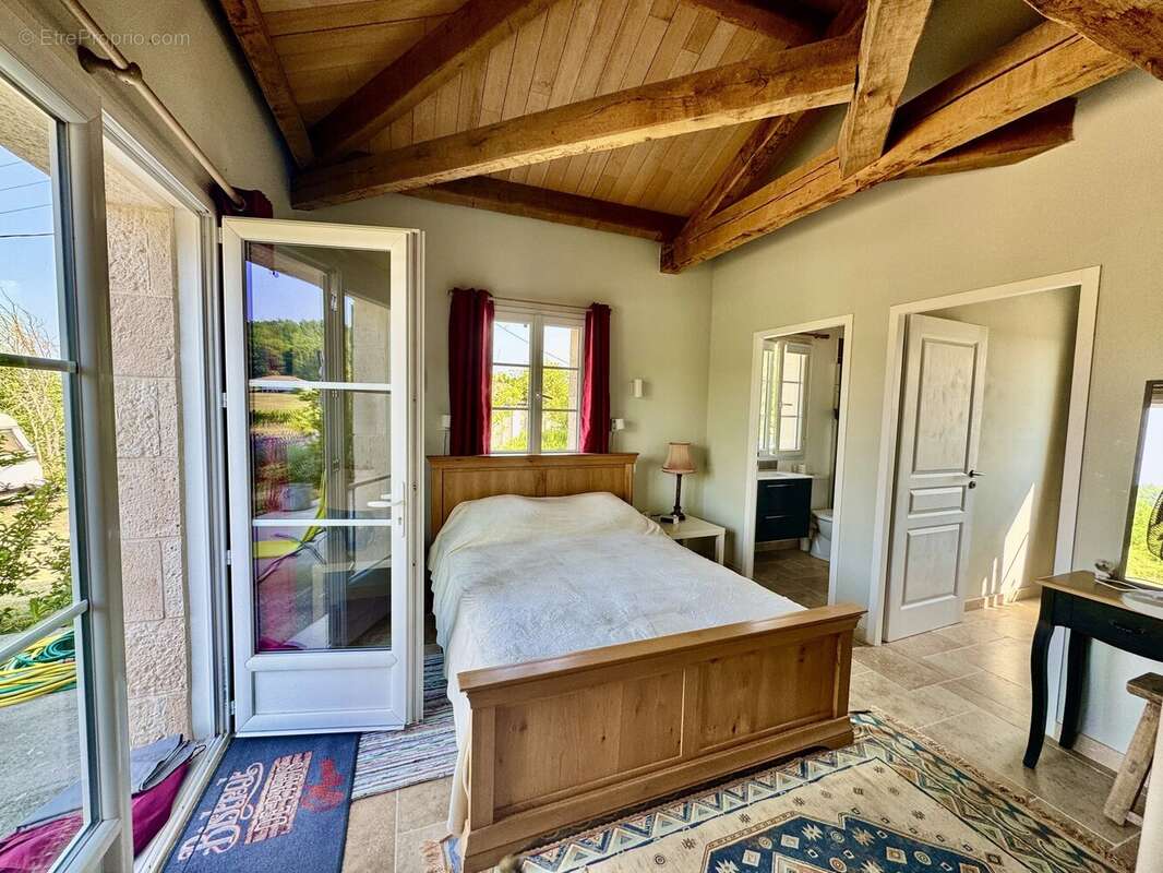 Une maison moderne et élégante avec une vue imprenable - photo 13