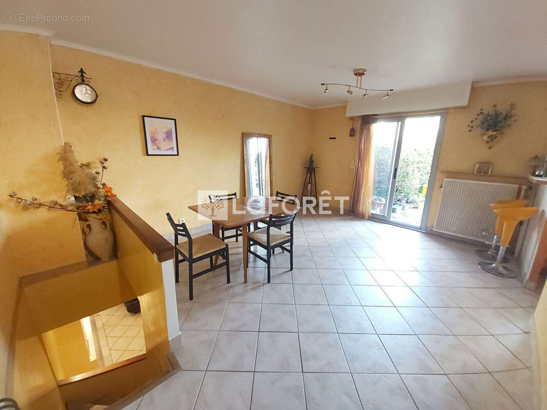 Appartement Villemomble 3 pièce(s) 72 m2 - photo 7
