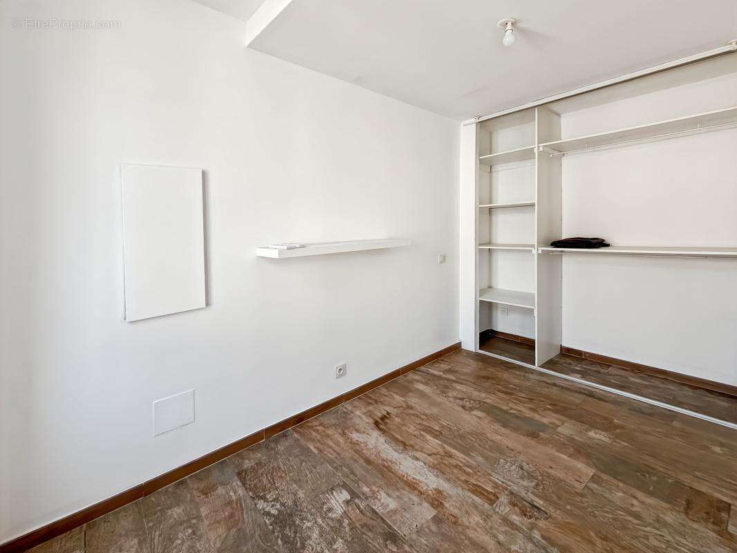 Appartement à PIERREFEU-DU-VAR